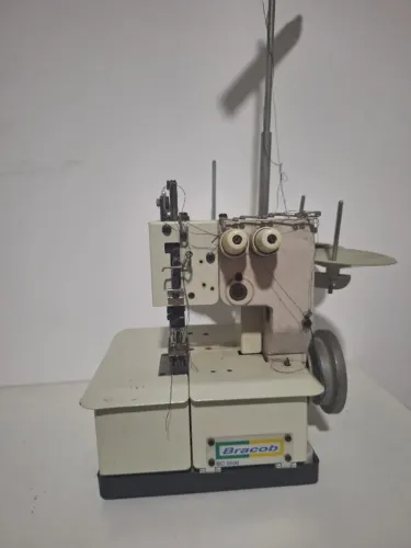 Máquina de Costura Semi-Industrial Colarete 