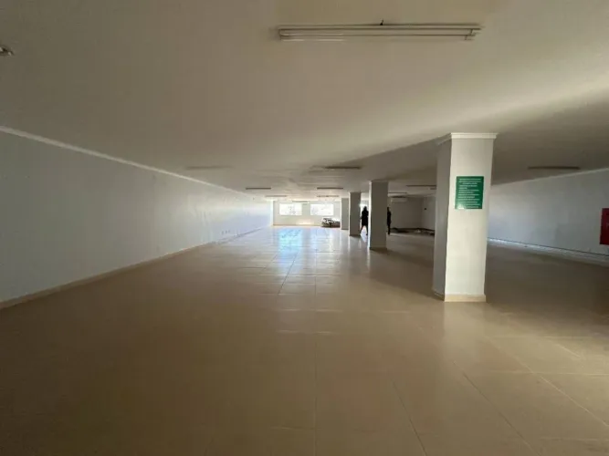 Prédio comercial 1100m2