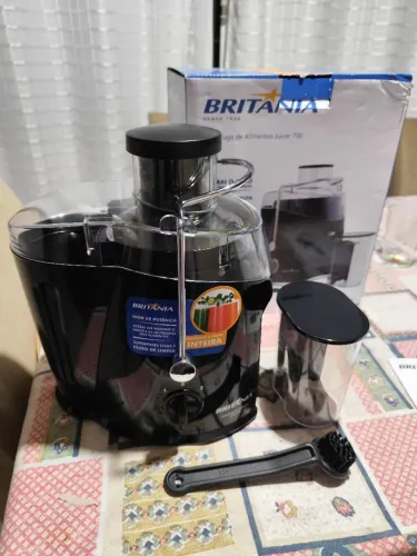 Centrifuga de Alimentos Britânia Juicer 110W