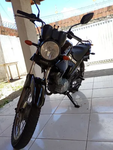 Moto Yamaha factor 2014
