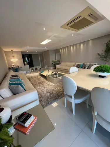 B - Cobertura Duplex para venda possui 520M² com 5 quartos em Praia da Costa - Vila Velha