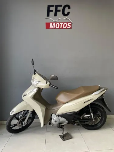 Bis 125 ano 2023  IPVA 2025 pago Faço Financiamento 