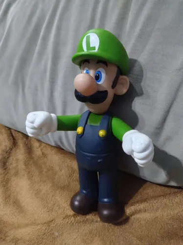 Luigi boneco original 