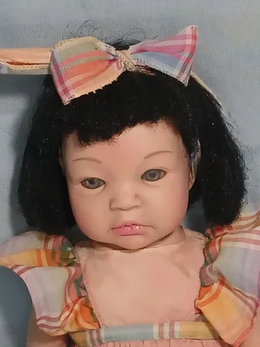 6 - BONECA BEBE REBORNE CORPO DE BORRACHA