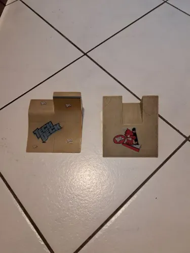 Duas rampas Tech Deck