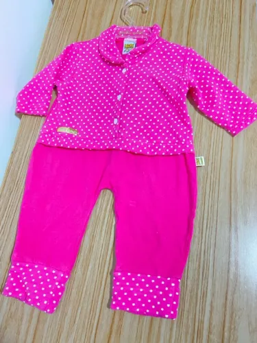 Lote de três macacões bebê menina 