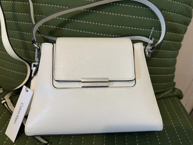 Bolsa Calvin Klein nova