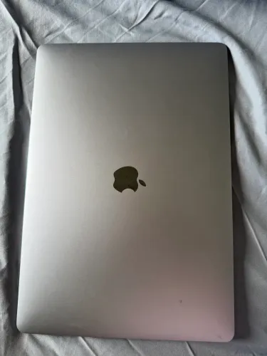 macbook pro 15 i9
