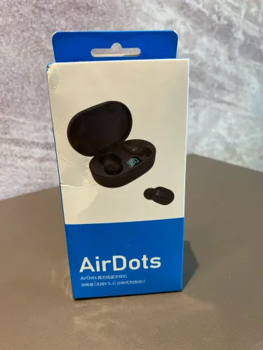 Xiaomi Redmi AirDots.