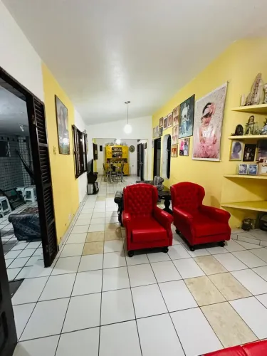 Excelente casa no Treze de Maio (360 m², 3/4, bem localizada)