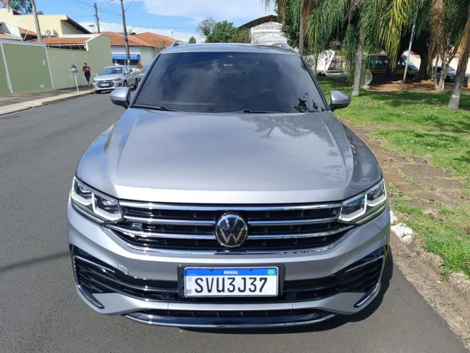 Volkswagen Tiguan Allspac R-line 300 TSI 2.0 2024