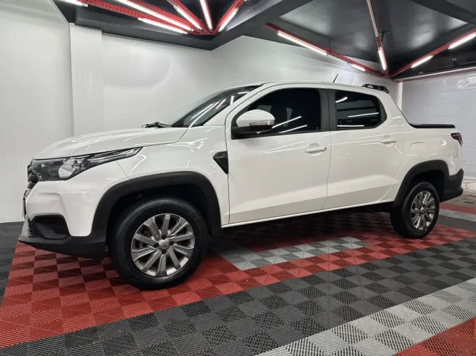 Fiat Strada Freedom 1.3 Flex 8V CD 2023 Flex