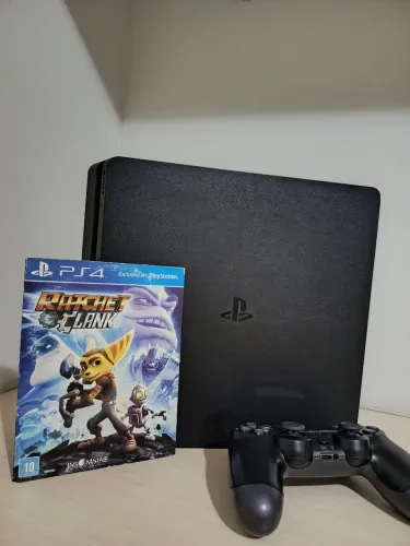 Playstation 4 + Jogo Ratchet & Clank