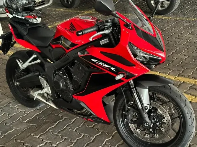 Honda CBR 650R 2024 - Único Dono - Apenas 7.400 km - 
