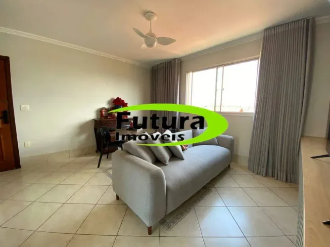 Conforto e Espaço no Barreiro  Apartamento de 3 Quartos com Ambiente Familiar