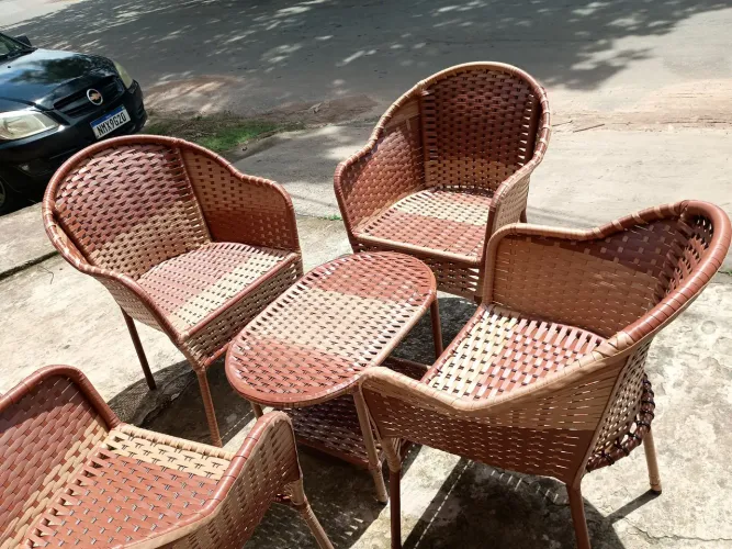 Jogo de Poltronas em vime 5 peças valor $1100