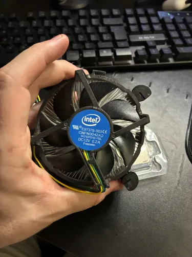 Processador Intel i3 9100F 9ª Geração com cooler Original