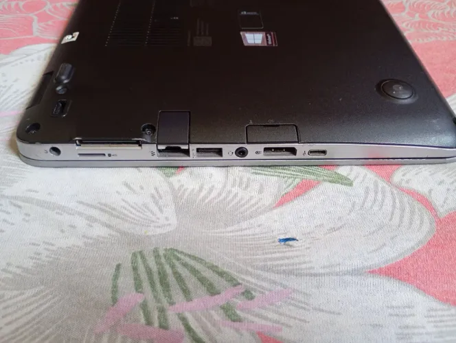 Notebook HP Elitebook com defeito