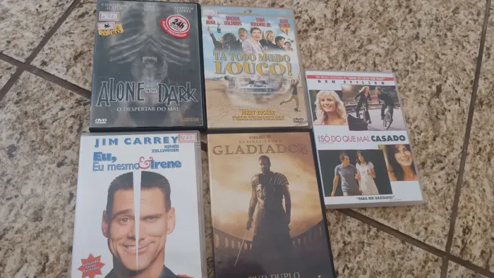 Lote de 5 DVDs - Diversos Gêneros