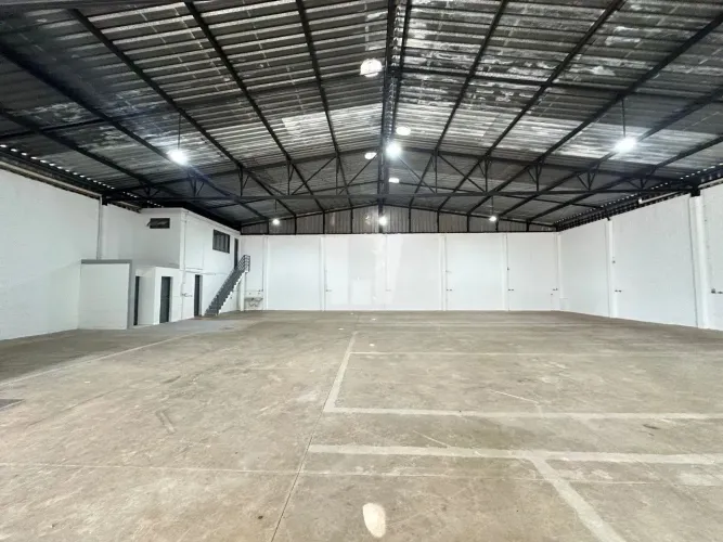 GALPÃO DE 720.00 M² BAIRRO PILAR OLHOS DGUÁS