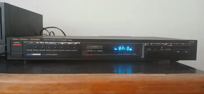 AM/FM Stereo Fisher FM-276