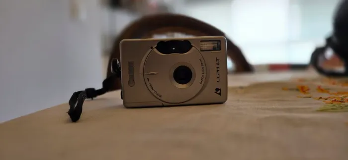 Câmera Canon ELPH LT 23mm