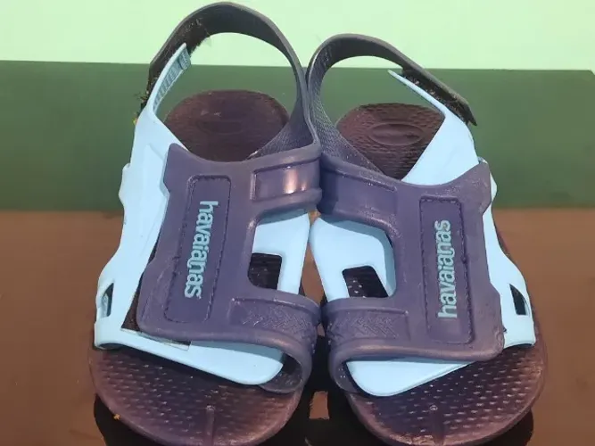 Chinelo Sandálias infantis Havaianas tamanho 27/28