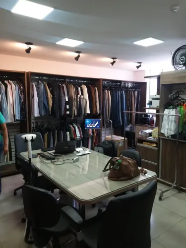 Excelente sala comercial.