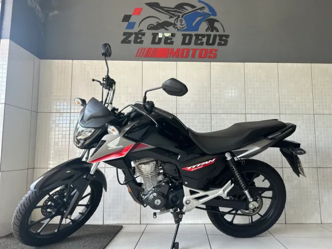 Titan 160 2025 com 2 mil km ipva 2025 financiamos pelo banco 