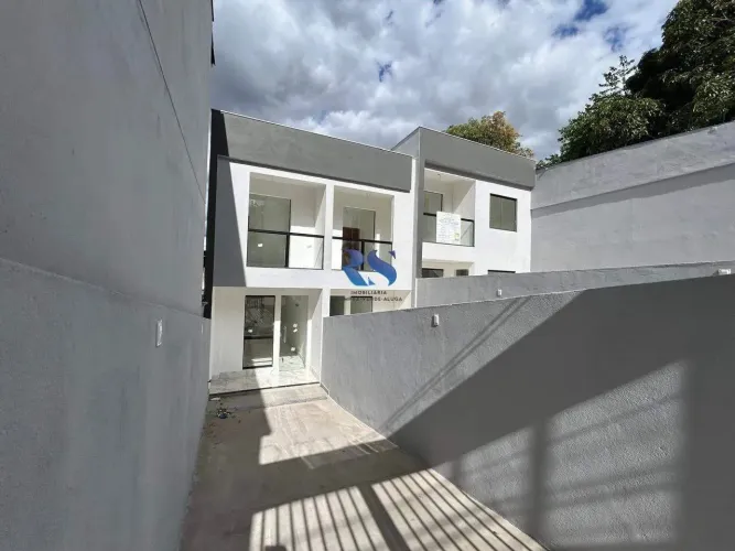 Compre casa de dois quartos no Bairro Jardim Leblon Belo Horizonte
