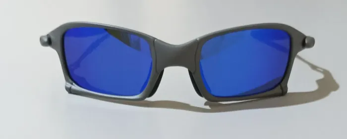 Óculos de sol masculino cinza escuro das borrachas preta de ferro