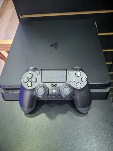PlayStation 4 Slim 1tb semi-novo c/ garantia loja física!!