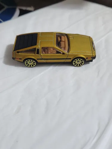 Carro DeLorean - Hot Wheels