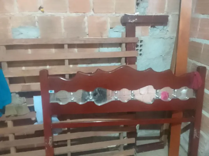 Cama de casal madeira pura