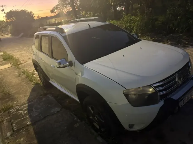 Renault Duster Dynamique 2.0 Hi-flex 16V Aut. 2014