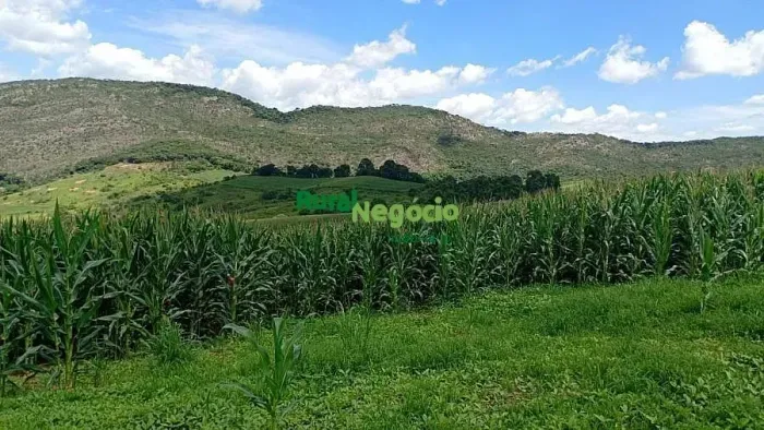 Sítio e Refúgio Paradisíaco nas Terras Altas de Minas gerais-MG