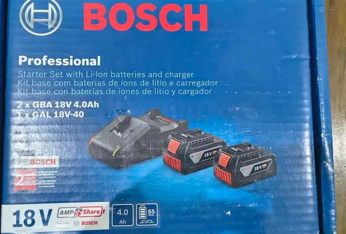 Kit 2 Baterias 18v 4ah +carregador Bivolt Bosch Gal18v-40