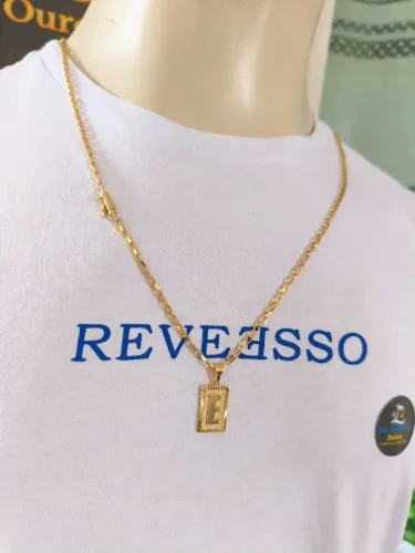 Cordão tijolinho fecho canhão banhada a ouro