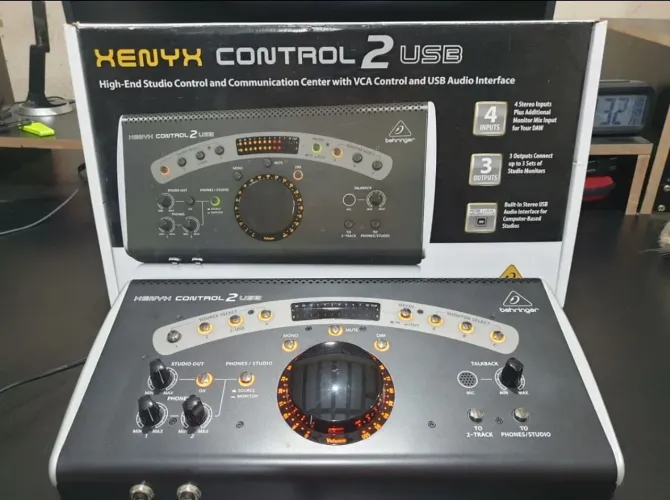 Controlador de Monitores Xenyx Control 2 USB 