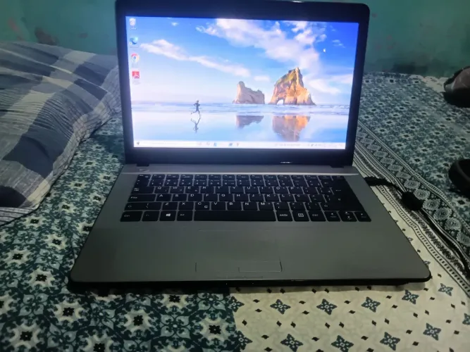 Notebook Login I7 funcionando perfeitamente
