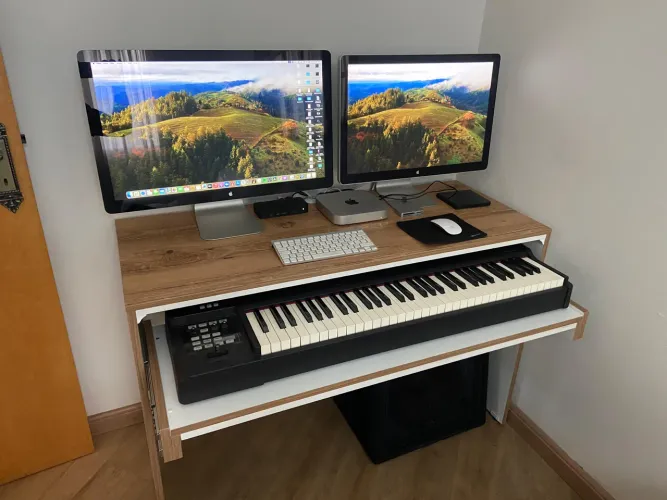Mesa Studio Gamer