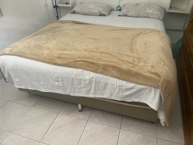 Cama box e Colchão Queen 