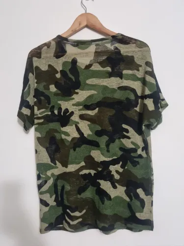 blusa camuflada marryanne  tamanho g, leve, confortável e levemente transparente