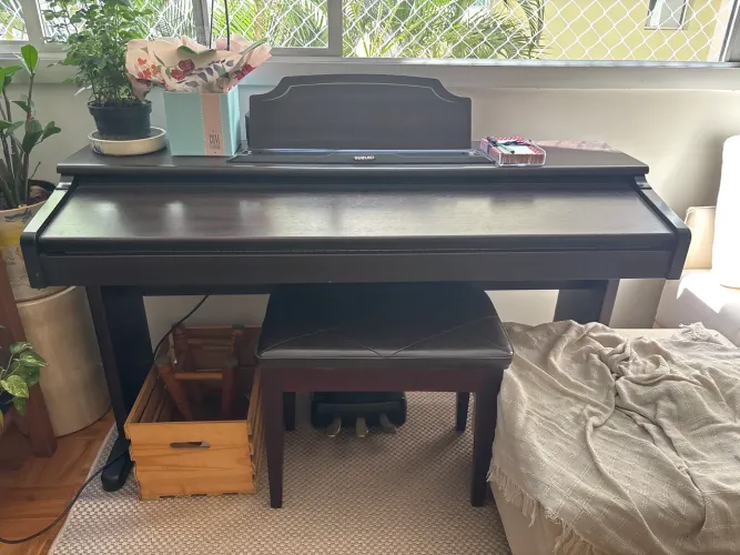 Vendo piano elétrico Suzuki