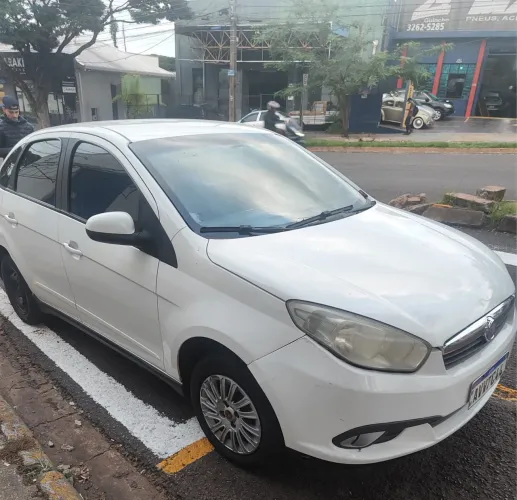 Fiat Grand Siena Attrac. 1.4 EVO F.flex 8V 2013