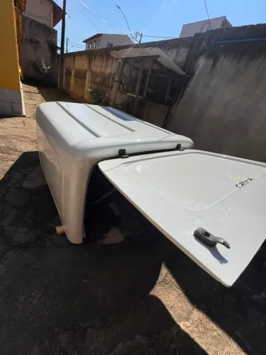 Capota de fibra p/ fiat strada CS