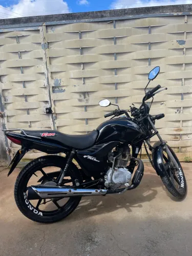 Moto fan 125, ano 2013