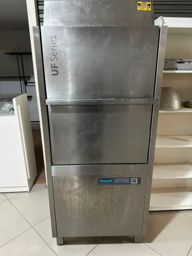 Lava-Louças Industrial Winterhalter UF Series