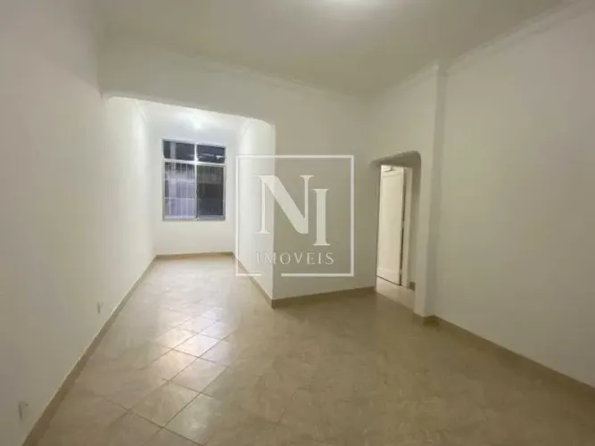 APARTAMENTO 1 QUARTO COM DEPENDÊNCIA | 71m² | QUADRA DA PRAIA | LEME