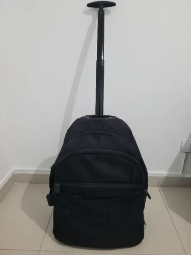 Mala de Bordo Conversível em Mochila (Preta)